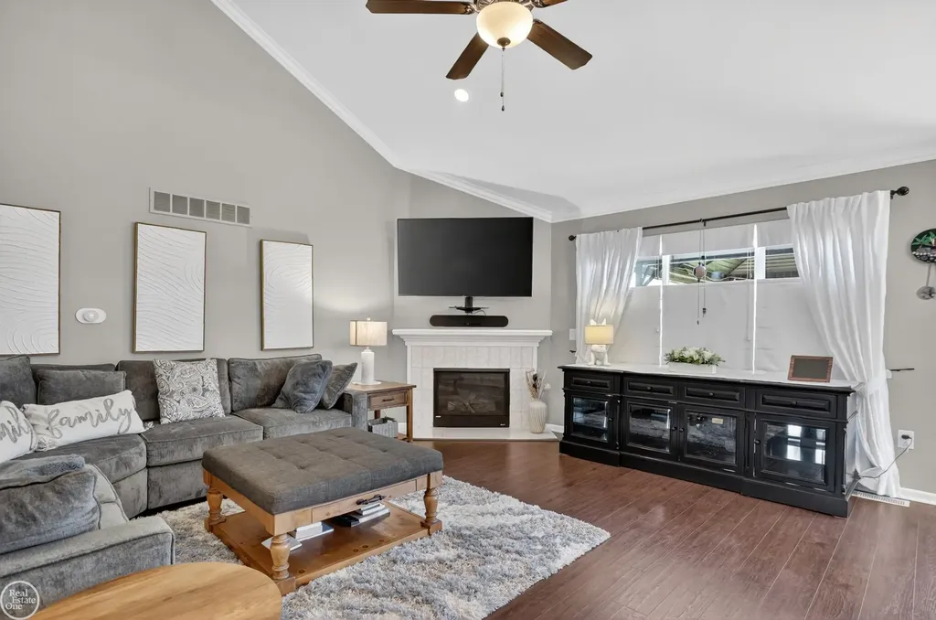 33743 Au Sable Drive Chesterfield Township MI 48047