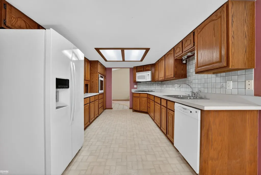 6440 Benoit Road Clay Township MI 48001