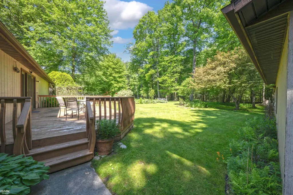6440 Benoit Road Clay Township MI 48001