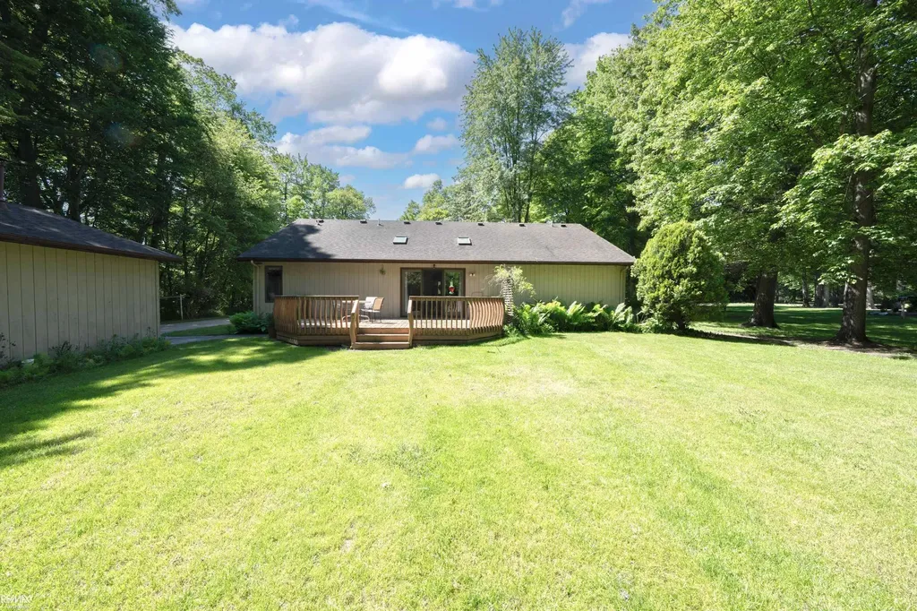 6440 Benoit Road Clay Township MI 48001