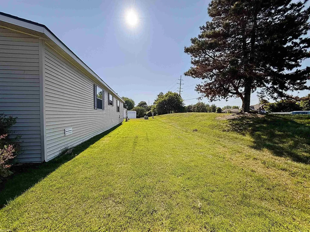 46688 Lemans Court Macomb Township MI 48044