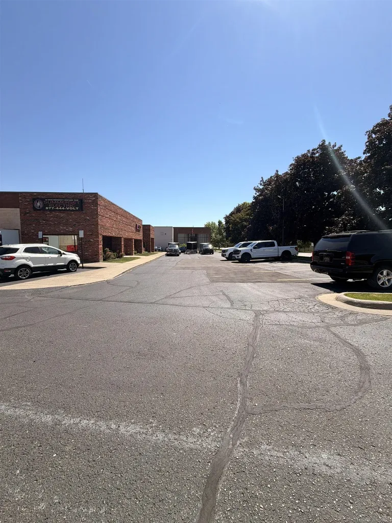 24401 Maplehurst Drive Clinton Charter Township MI 48036
