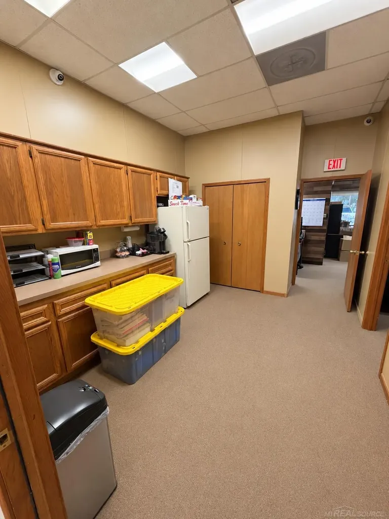 24401 Maplehurst Drive Clinton Charter Township MI 48036