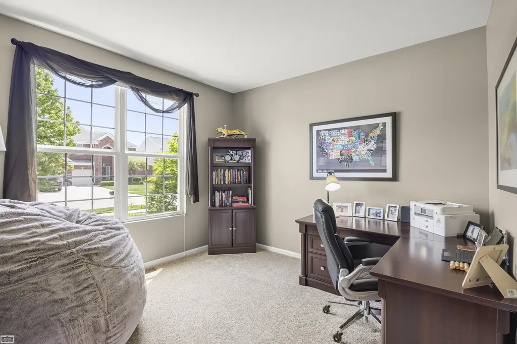 49223 Gaviota Lane Macomb Township MI 48044