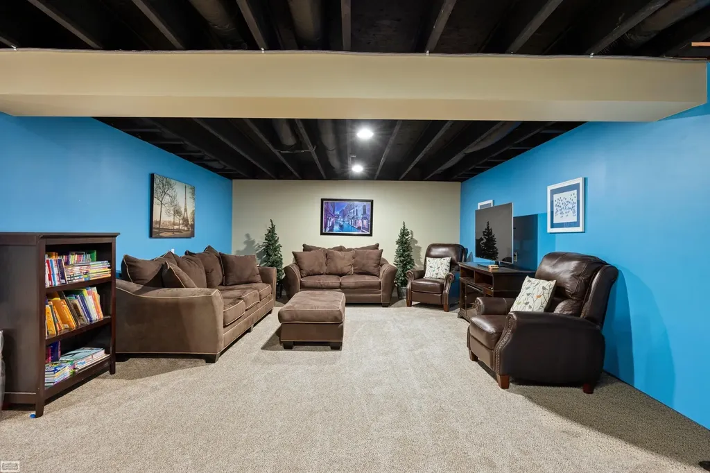 49223 Gaviota Lane Macomb Township MI 48044