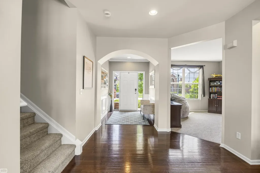 49223 Gaviota Lane Macomb Township MI 48044