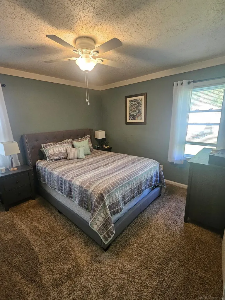 15551 Wakenden Street Redford Charter Township MI 48239