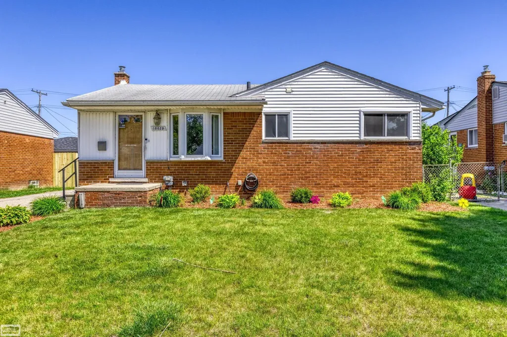 18029 Rainbow Street Fraser City MI 48026
