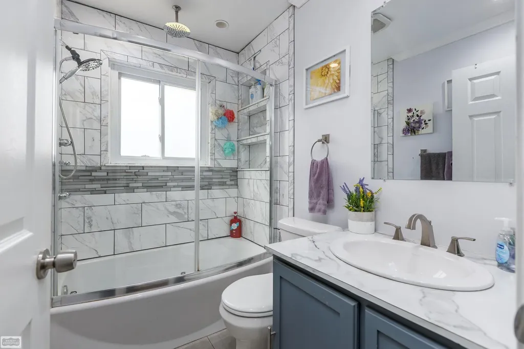 18029 Rainbow Street Fraser City MI 48026