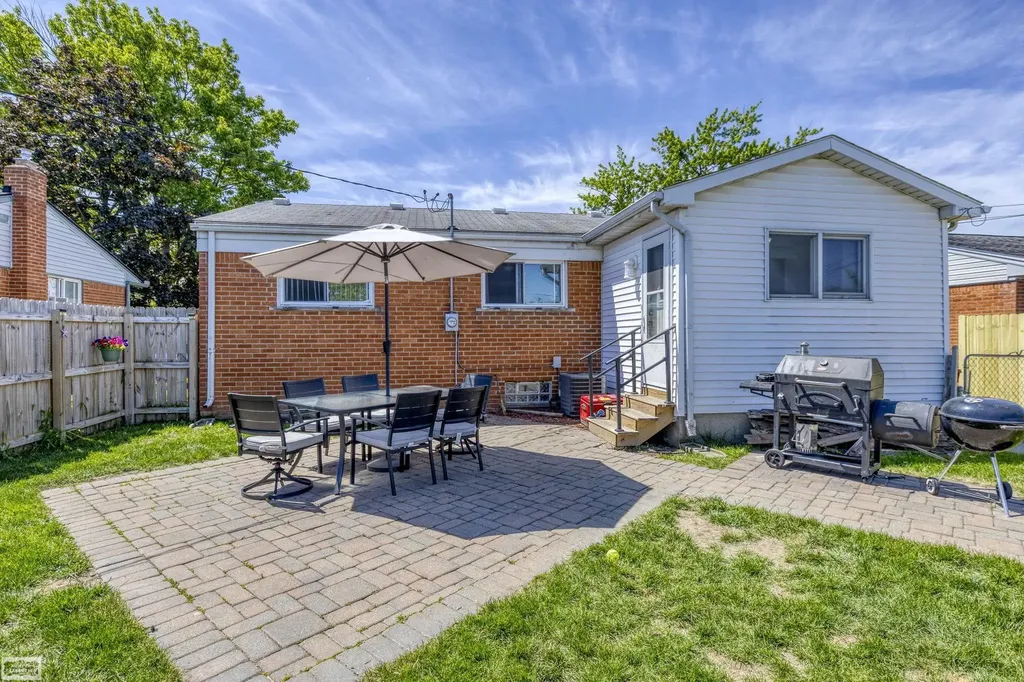 18029 Rainbow Street Fraser City MI 48026
