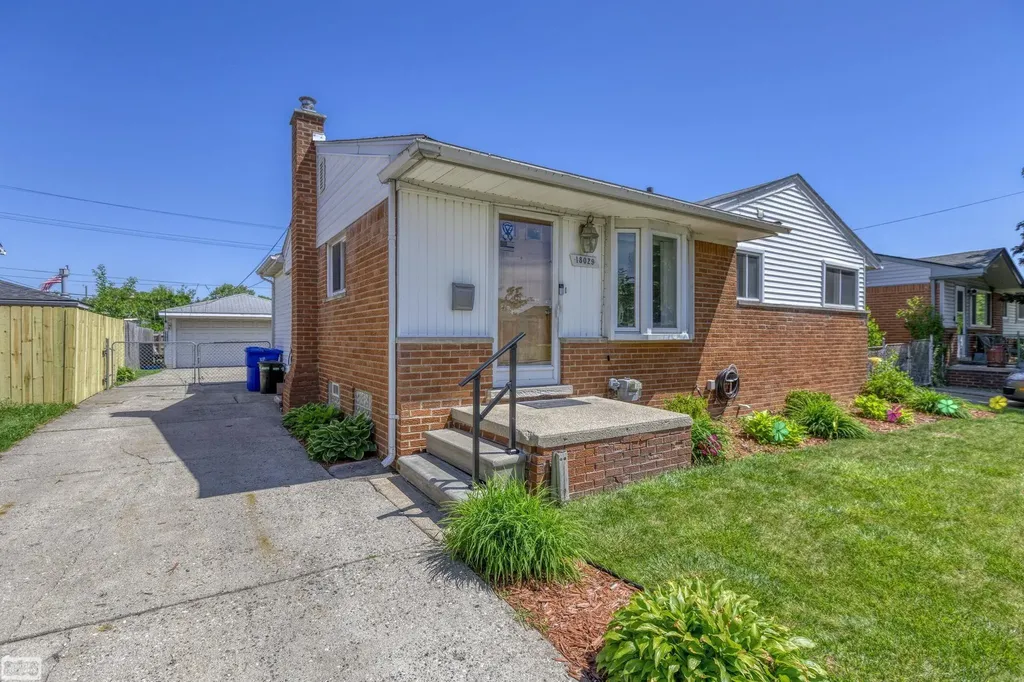 18029 Rainbow Street Fraser City MI 48026