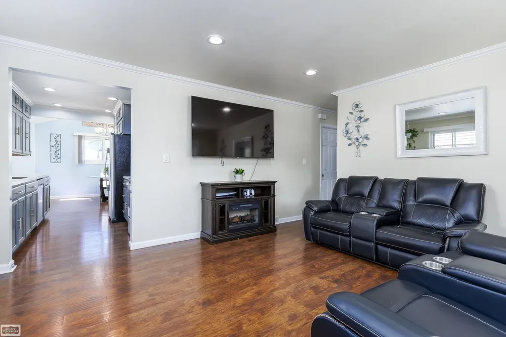 18029 Rainbow Street Fraser City MI 48026