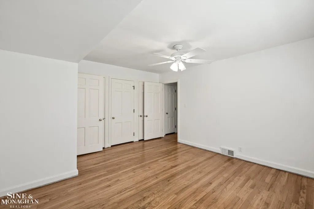 1023 Harvard Road Grosse Pointe Park City MI 48230