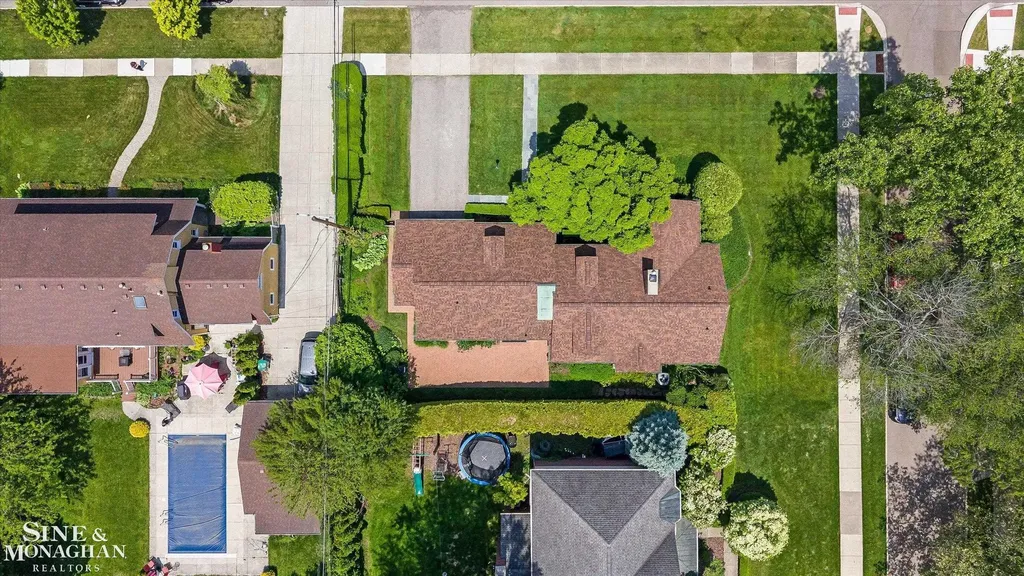 1023 Harvard Road Grosse Pointe Park City MI 48230