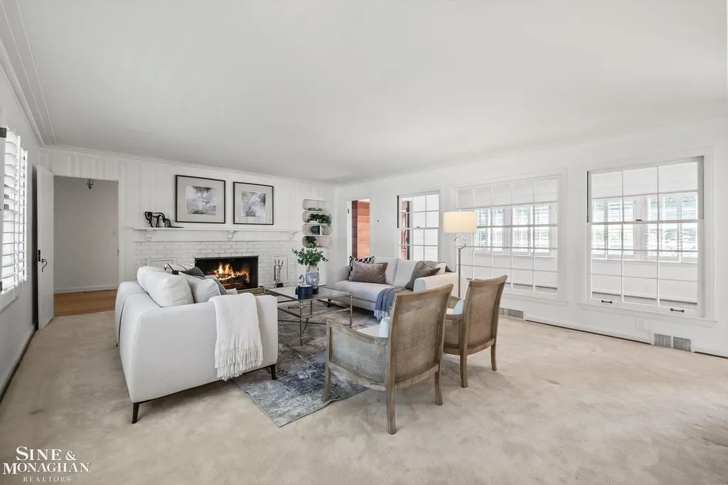 1023 Harvard Road Grosse Pointe Park City MI 48230