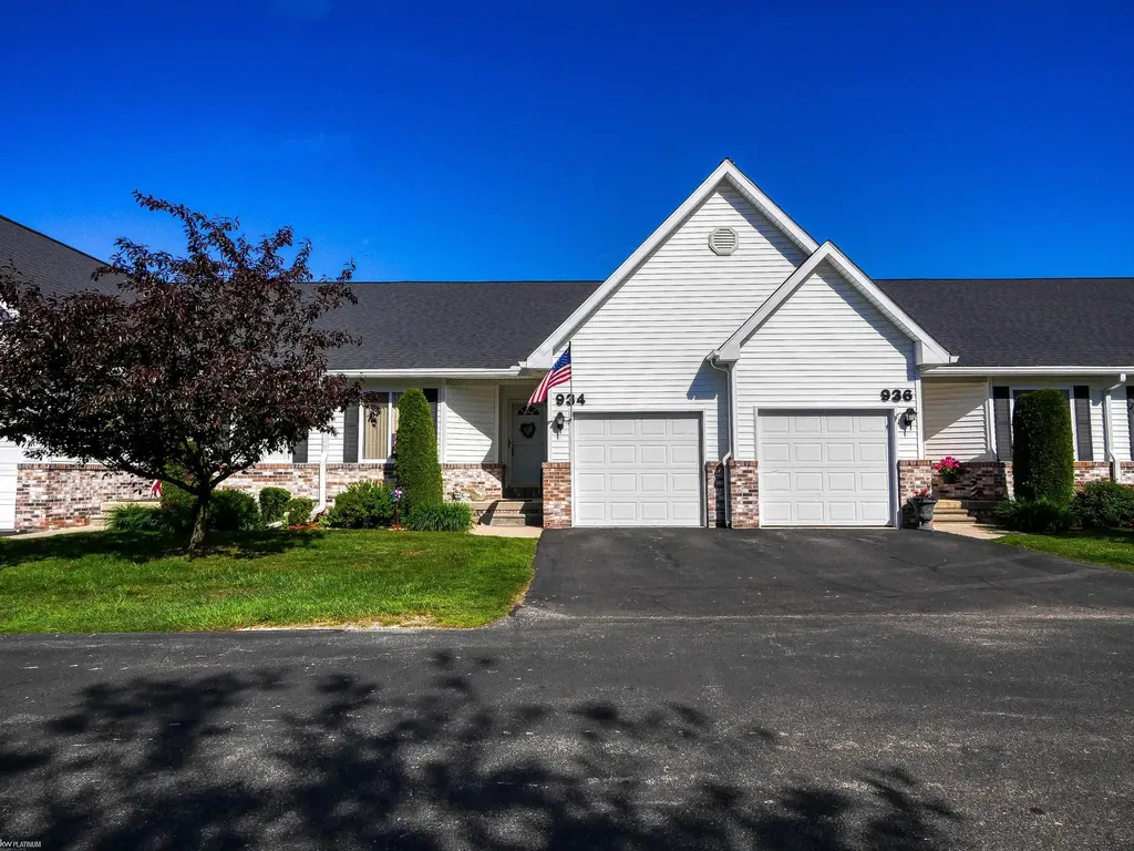 934 Lighthouse Drive Marysville City MI 48040
