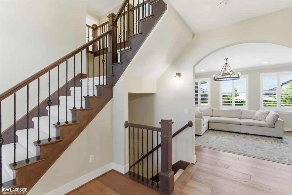 17206 Crittenden Drive Macomb Township MI 48044