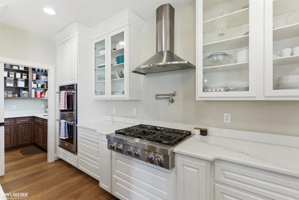 17206 Crittenden Drive Macomb Township MI 48044
