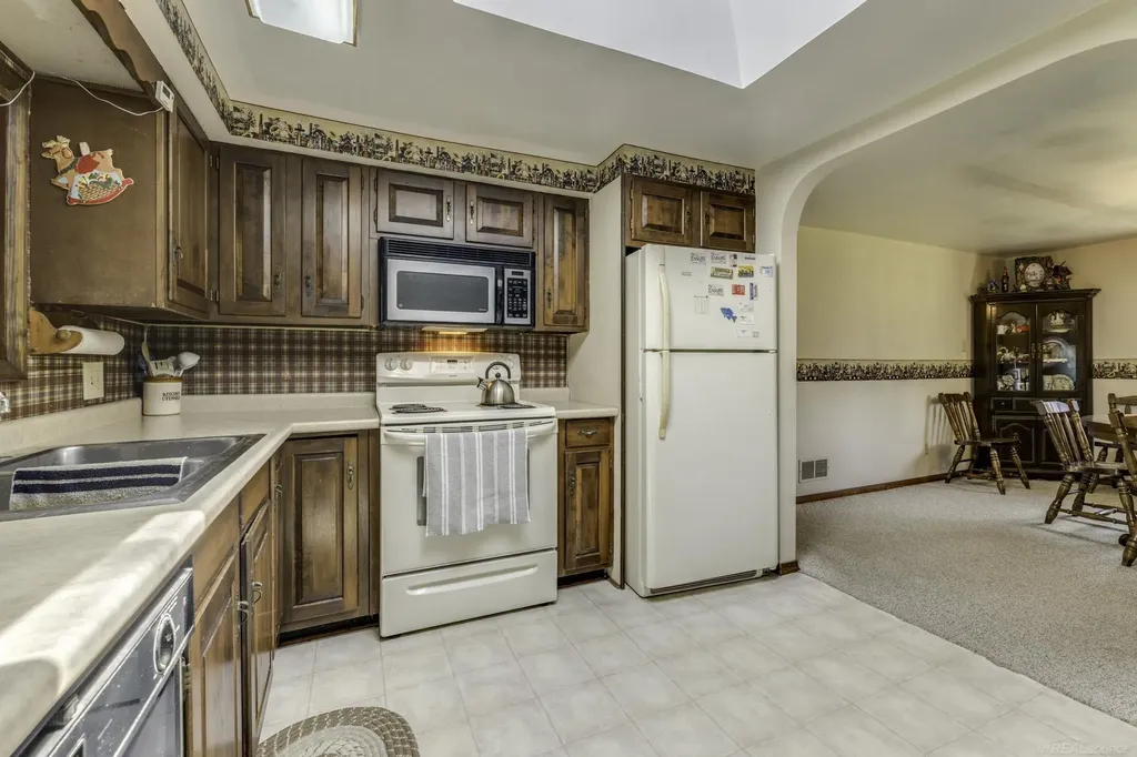 5950 Avalon Circle Lexington Township MI 48059