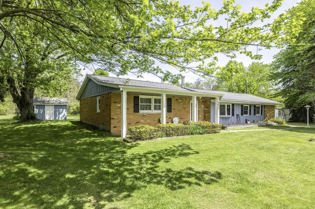 5950 Avalon Circle Lexington Township MI 48059