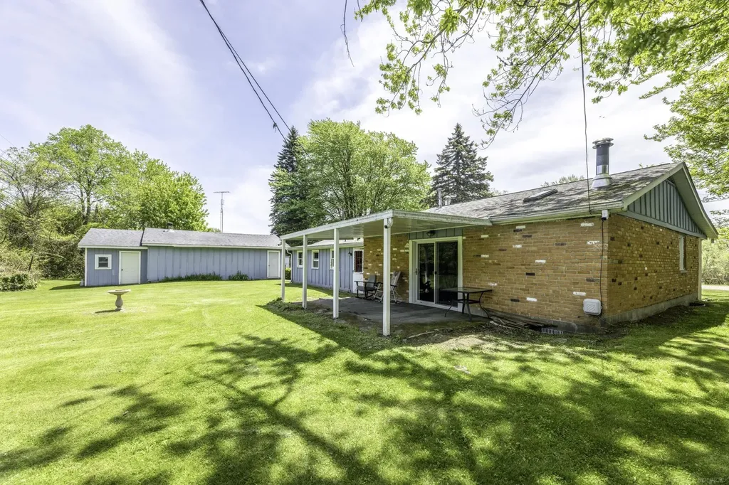 5950 Avalon Circle Lexington Township MI 48059