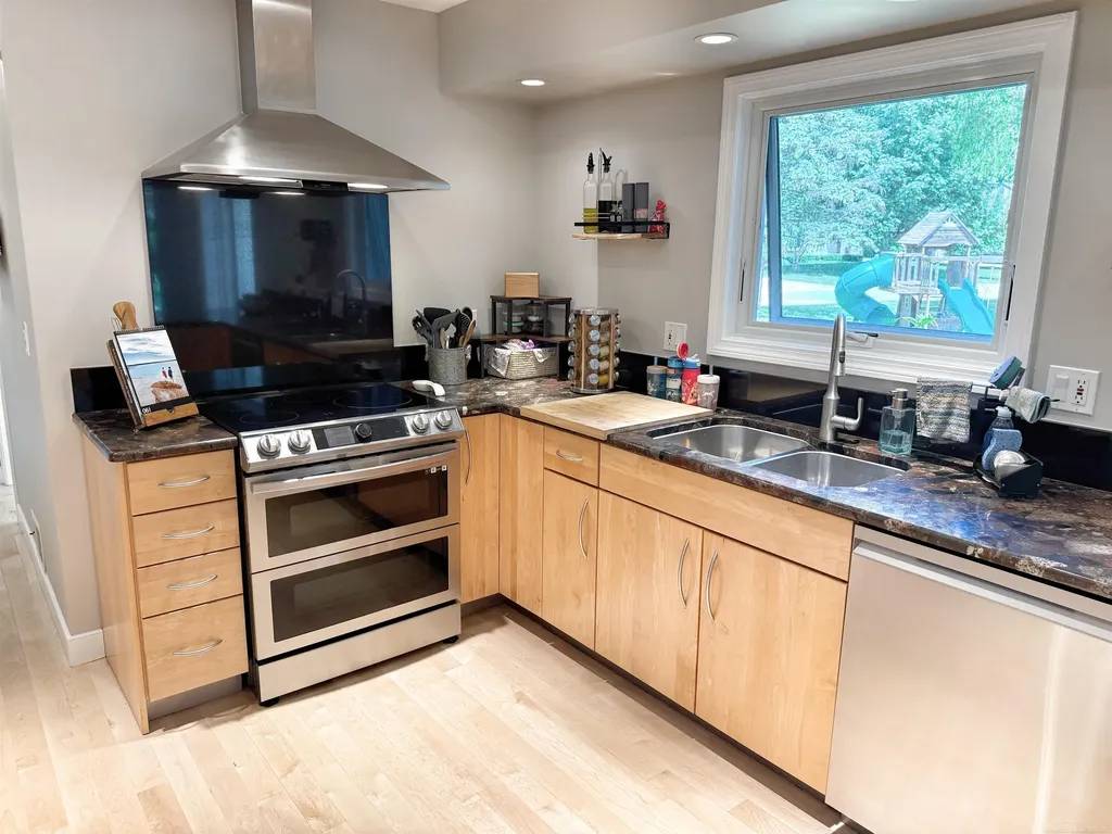 2495 Chalet Drive Rochester Hills City MI 48309