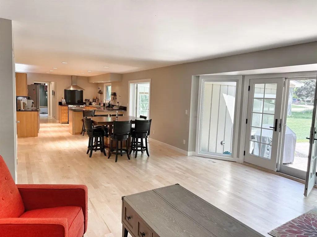 2495 Chalet Drive Rochester Hills City MI 48309