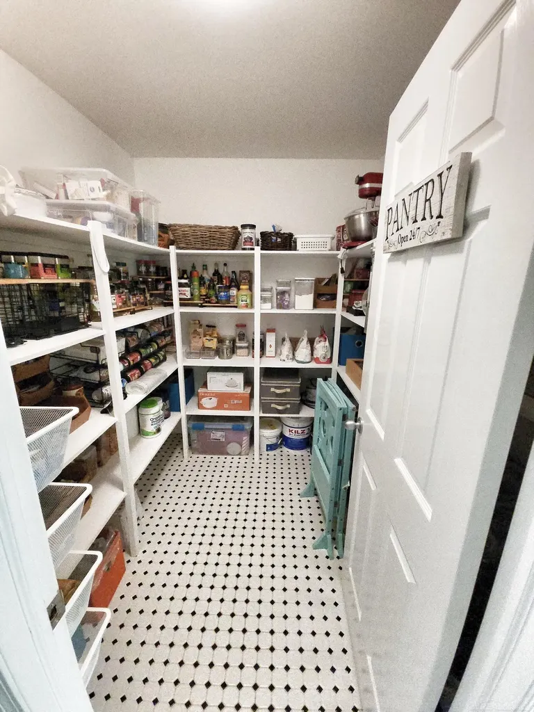 2495 Chalet Drive Rochester Hills City MI 48309