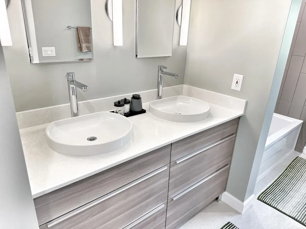 2495 Chalet Drive Rochester Hills City MI 48309