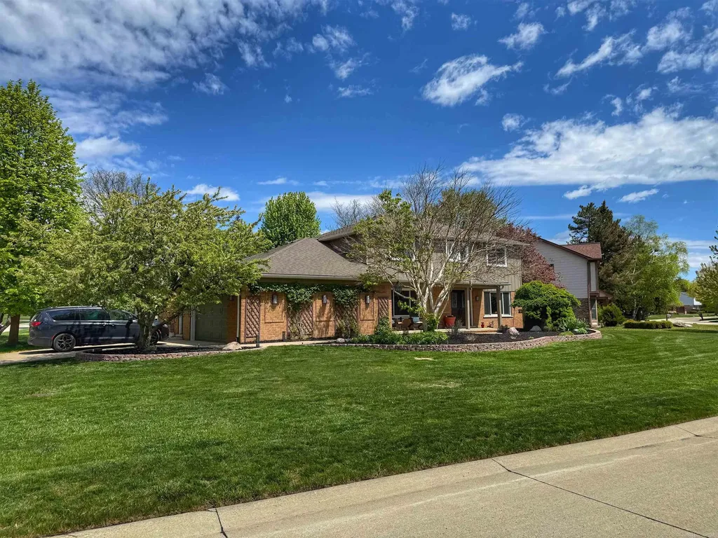 2495 Chalet Drive Rochester Hills City MI 48309