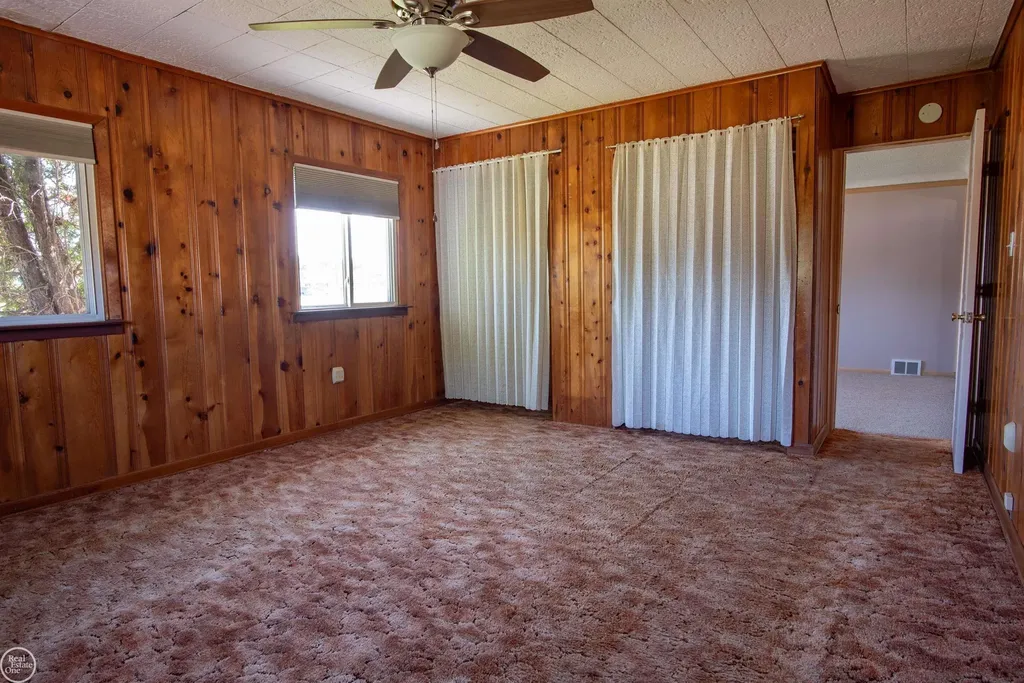4209 17 Mile Road Sterling Heights City MI 48310