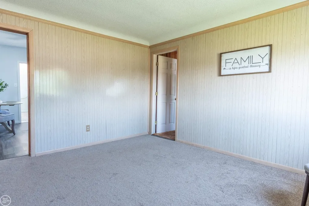 4209 17 Mile Road Sterling Heights City MI 48310