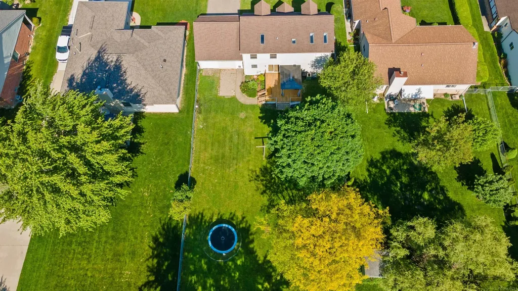 51613 Sass Road Chesterfield Township MI 48047