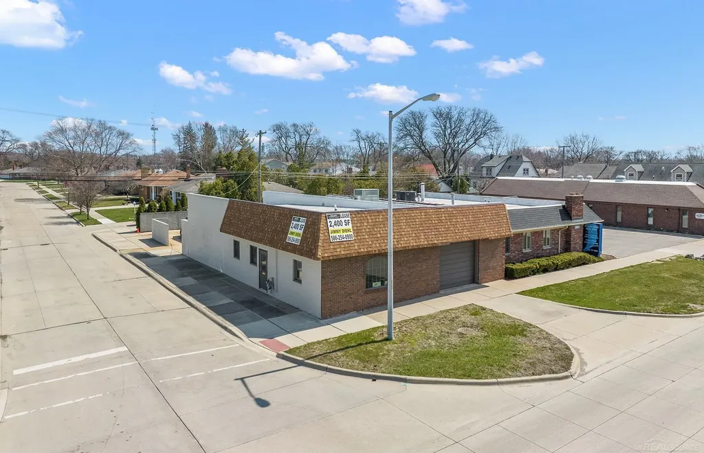 25530 Little Mack Avenue St. Clair Shores City MI 48081