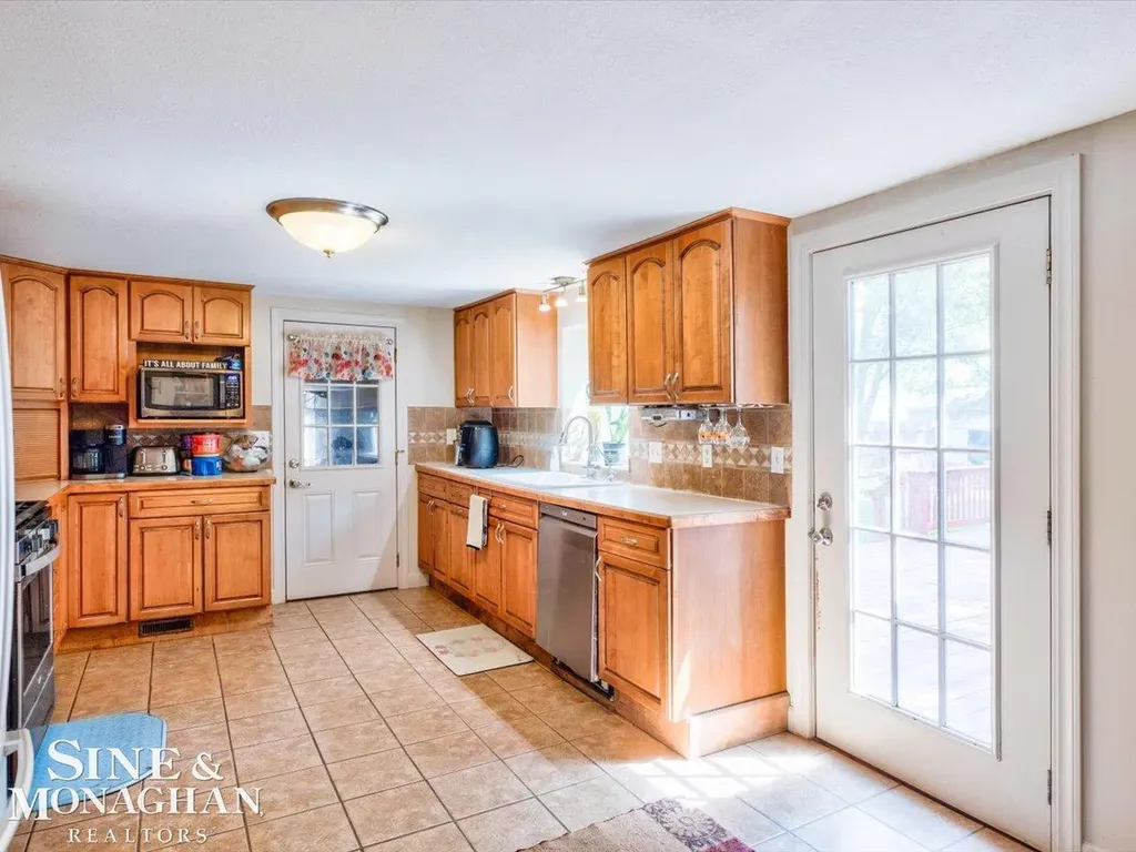 1471 S Packard Avenue Burton City MI 48509