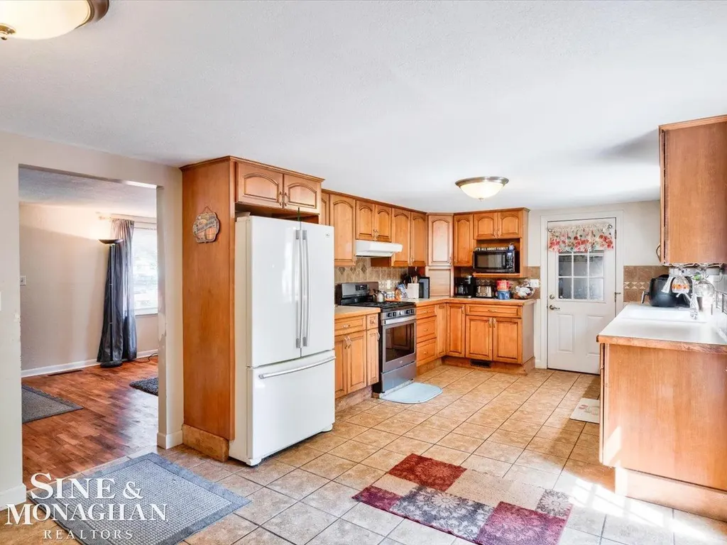 1471 S Packard Avenue Burton City MI 48509
