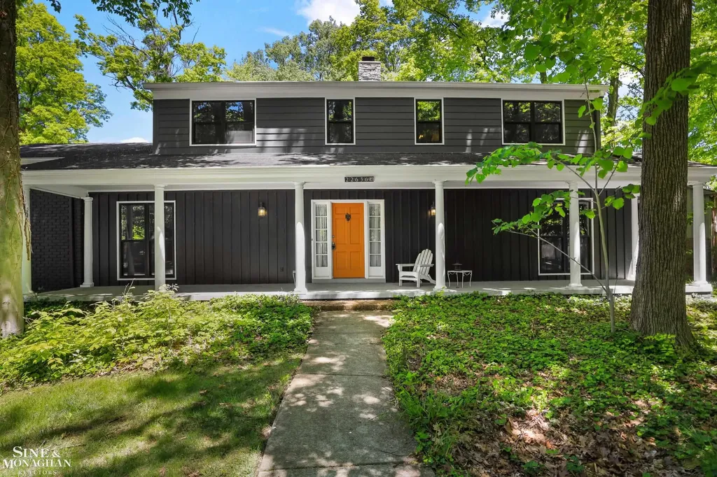 22636 King Richard Court Beverly Hills Village MI 48025