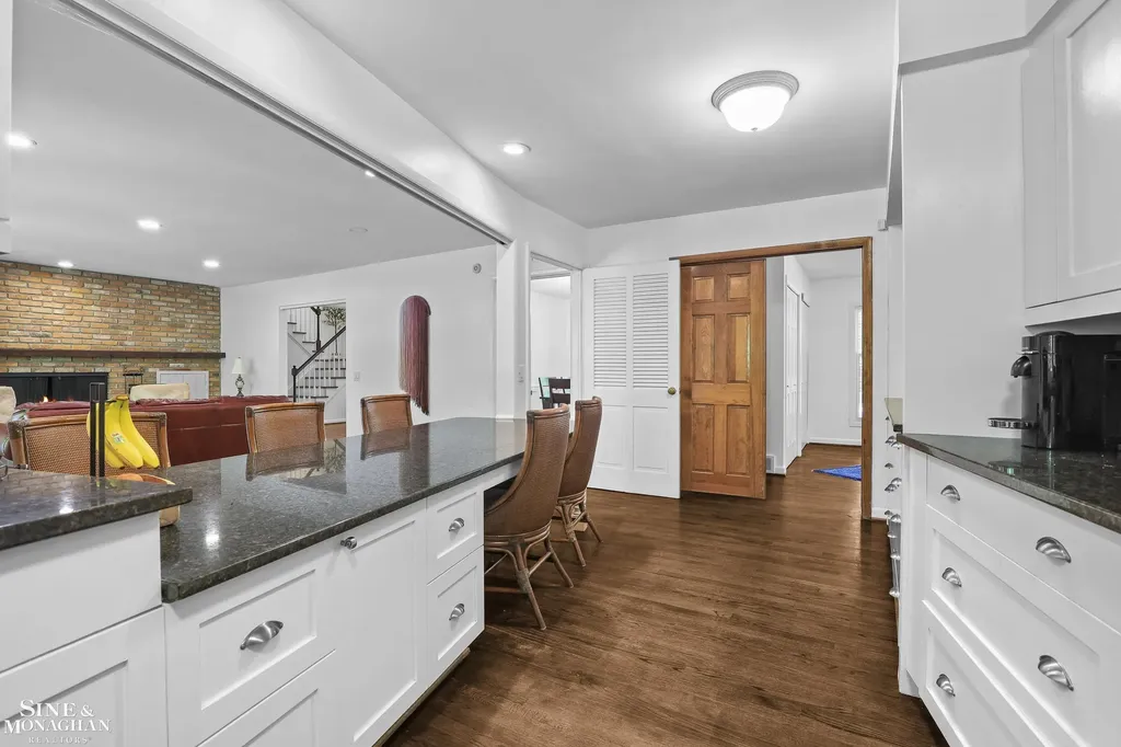 22636 King Richard Court Beverly Hills Village MI 48025