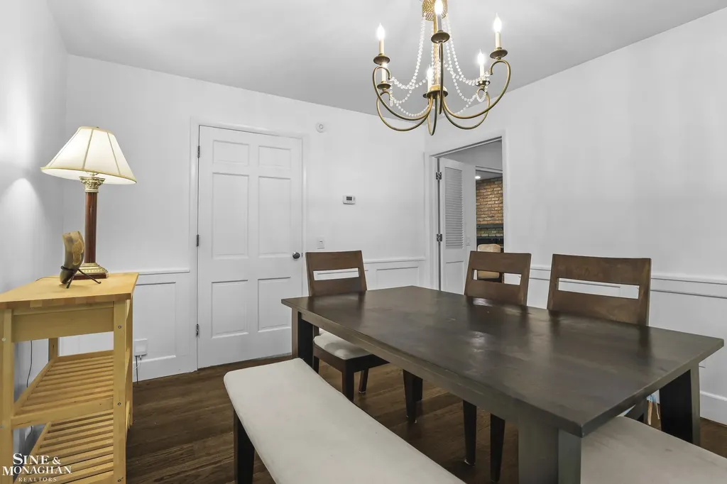 22636 King Richard Court Beverly Hills Village MI 48025