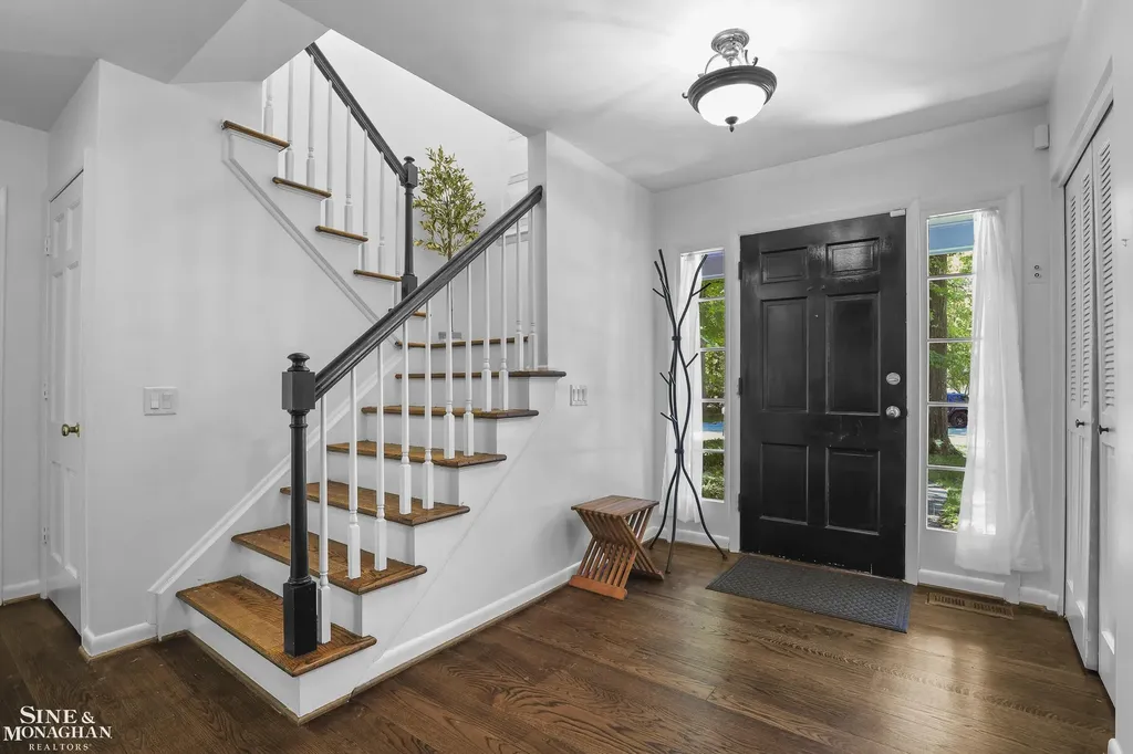 22636 King Richard Court Beverly Hills Village MI 48025