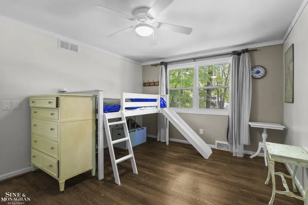 22636 King Richard Court Beverly Hills Village MI 48025