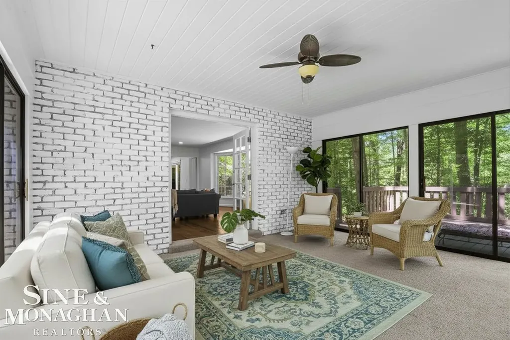 22636 King Richard Court Beverly Hills Village MI 48025