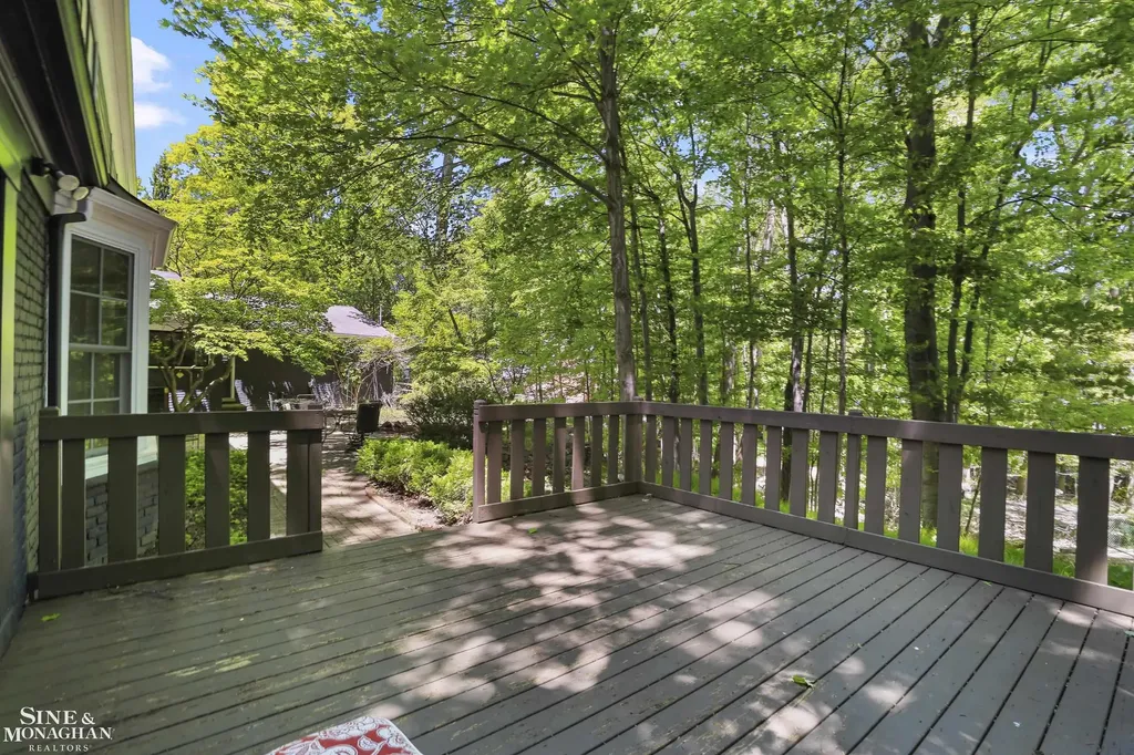 22636 King Richard Court Beverly Hills Village MI 48025