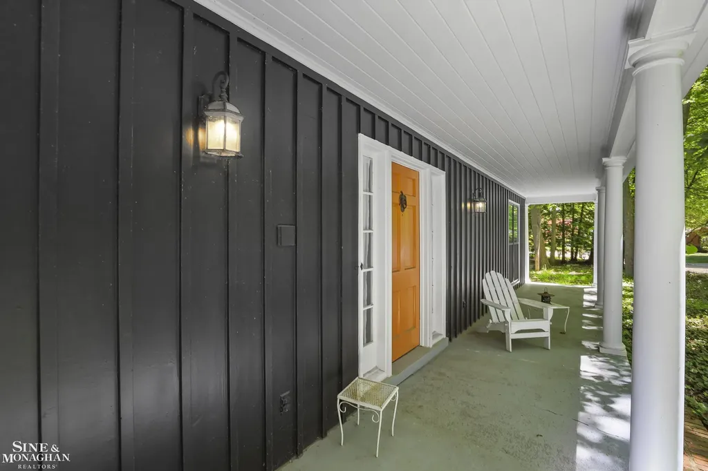 22636 King Richard Court Beverly Hills Village MI 48025