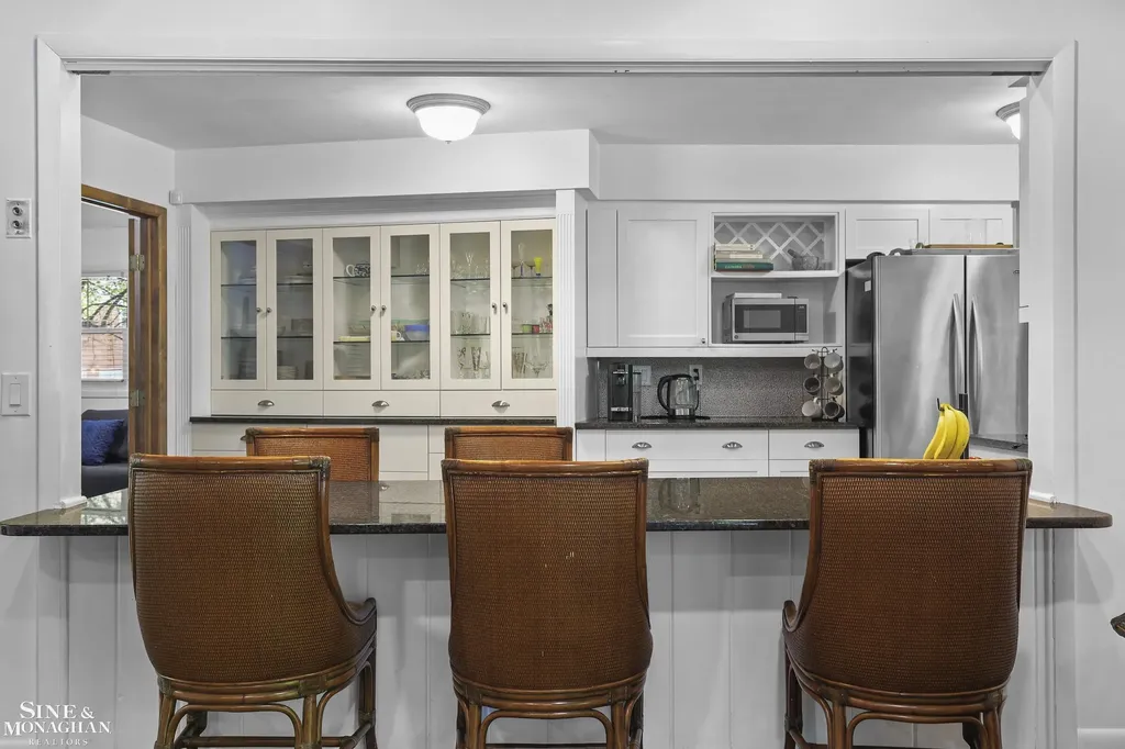 22636 King Richard Court Beverly Hills Village MI 48025