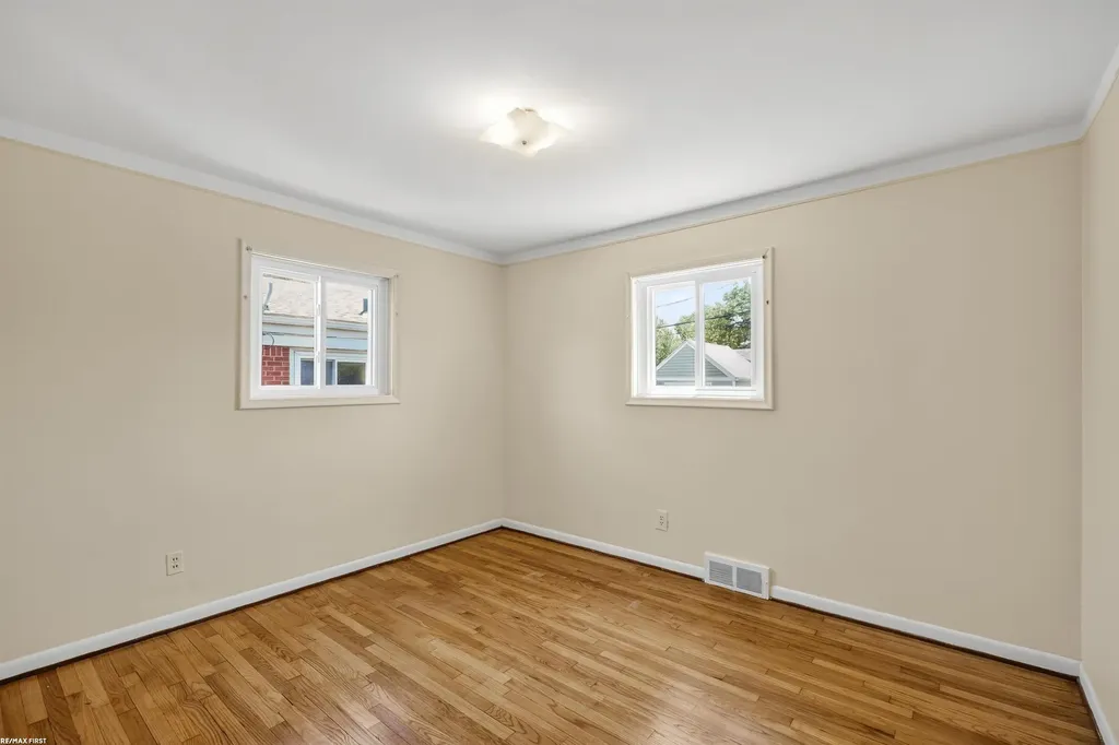 21442 Share Street St. Clair Shores City MI 48082