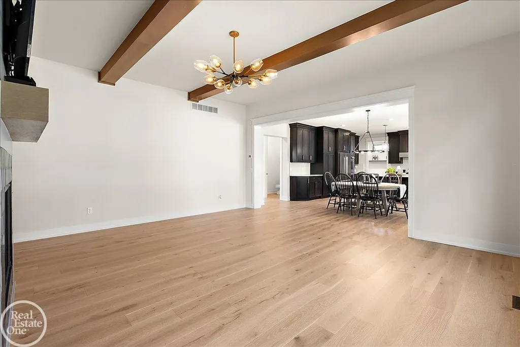 52801 Royal Park Avenue Shelby Charter Township MI 48315