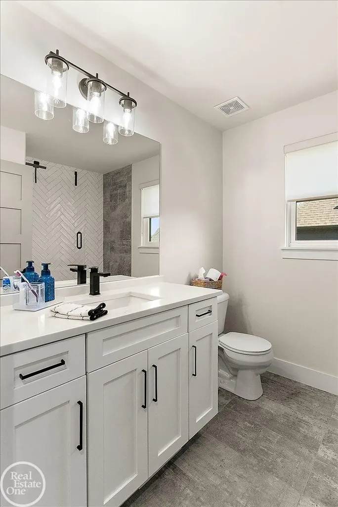 52801 Royal Park Avenue Shelby Charter Township MI 48315