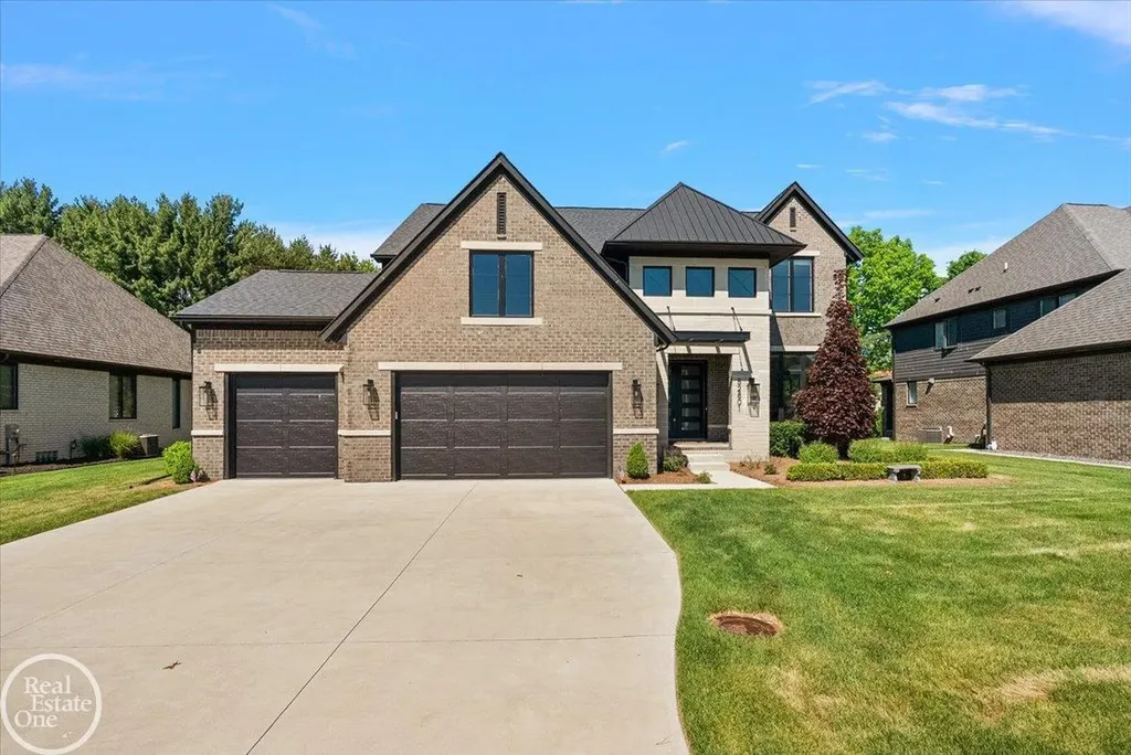 52801 Royal Park Avenue Shelby Charter Township MI 48315