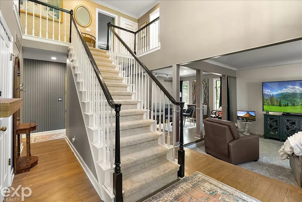 61334 Country Lane Washington Township MI 48094